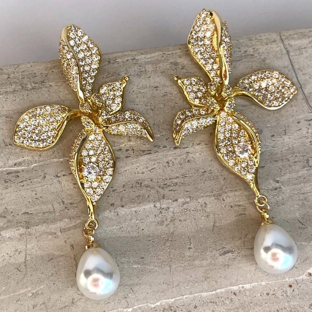 NEW ~ Anthropologie Shashi Pave Crystal Flower & Pearl Dangle Earrings